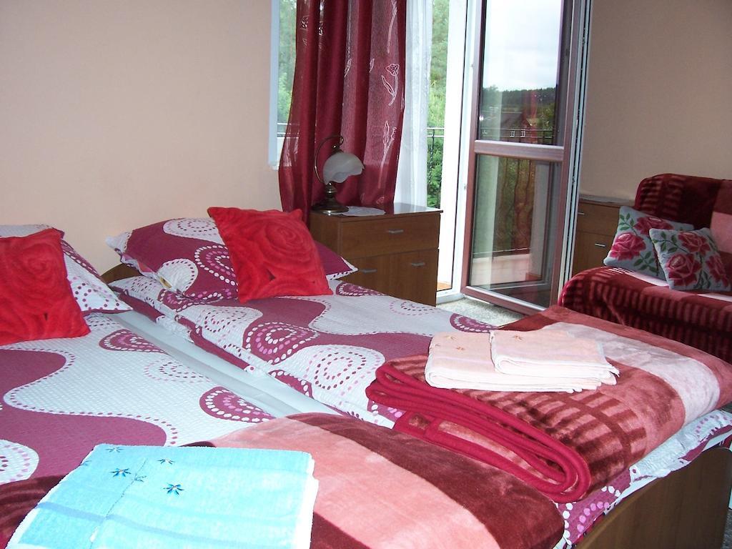 Gosciniec Nad Stawem Villa Szczytno  Room photo
